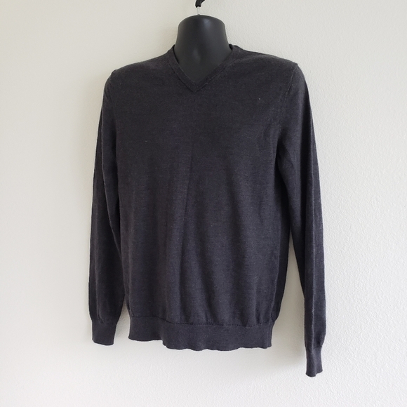 Calvin Klein Extra Fine  Merino Wool V-neck Sweater Dark Gray Size  Medium - Picture 2 of 13